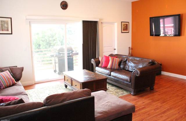 5410 Huntington Dr S Gallery 2