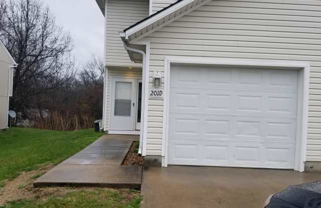 201 Northeast Sunshine Street - D - 201 Sunshine Street, Oak Grove, MO 64075