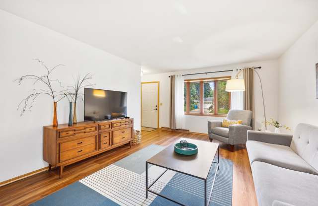 2728 Florann Drive - 2728 Florann Drive, Fitchburg, WI 53711