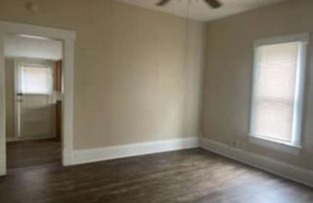 108 North Sedgwick Street Gallery 4