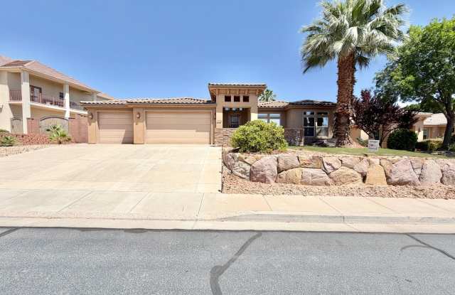 4 bed, 2 bath home in the quiet and desirable Castle Rock subdivision.  **PET FRIENDLY** Gallery 4