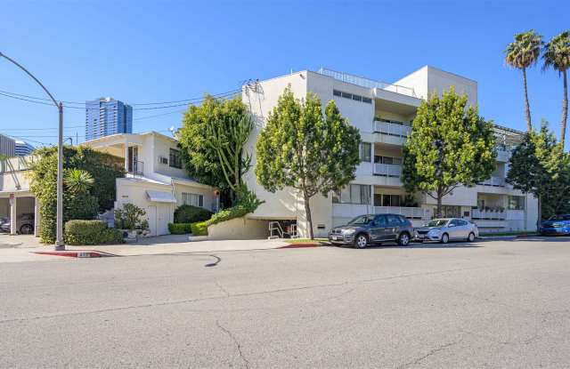 9908 Robbins Dr Gallery 2