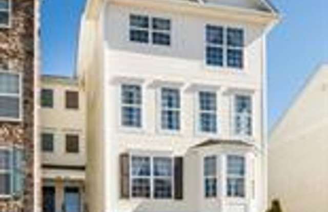 COMING SOON! June 1st - Beautiful Townhouse with 3rd Floor Master Suite! photos photos