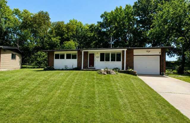Your next home is waiting! Check out this inviting 3-bedroom photos photos Your next home is waiting! Check out this inviting 3-bedroom photos photos