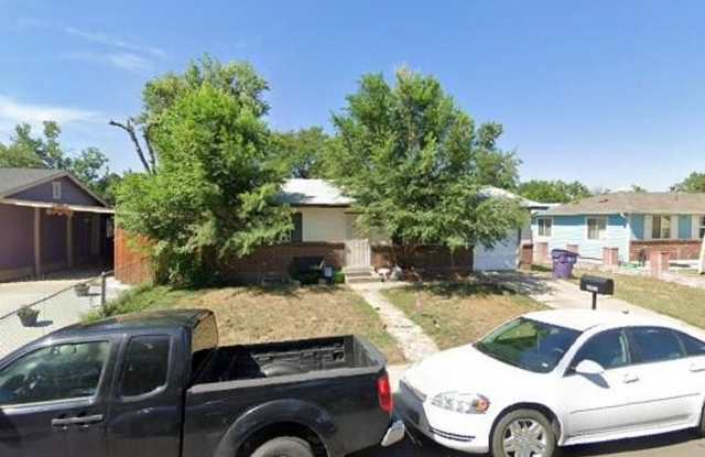 5543 Anaheim Way - 5543 Anaheim Way, Denver, CO 80239