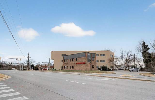 2563 FOREST Drive Gallery 2