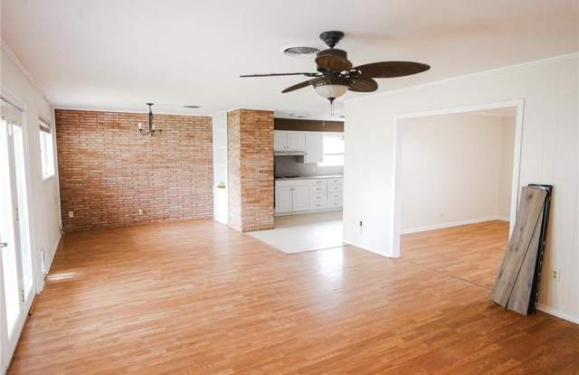 442 Haroldson Drive Gallery 3