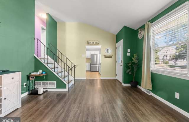 406 MEMORIAL Avenue Gallery 4
