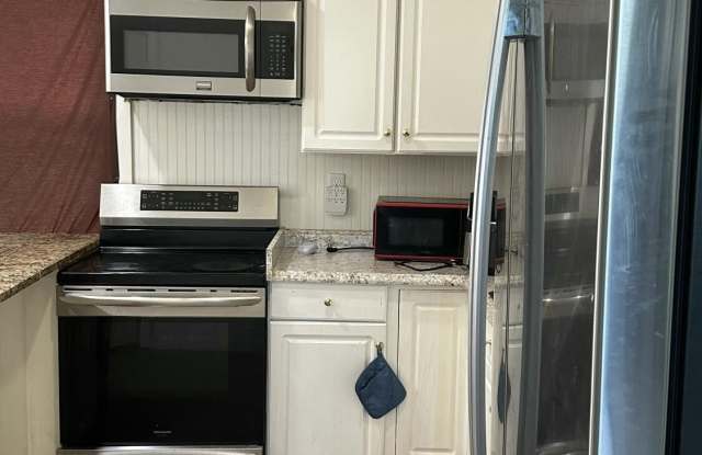 1029 Morrow Rd unit: 2 photos photos