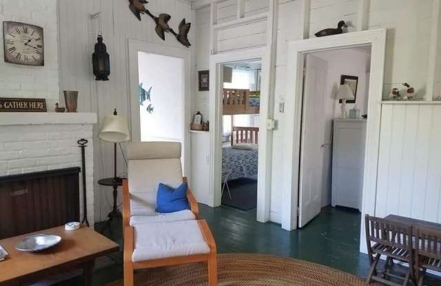 276 Cottage Walk Gallery 2