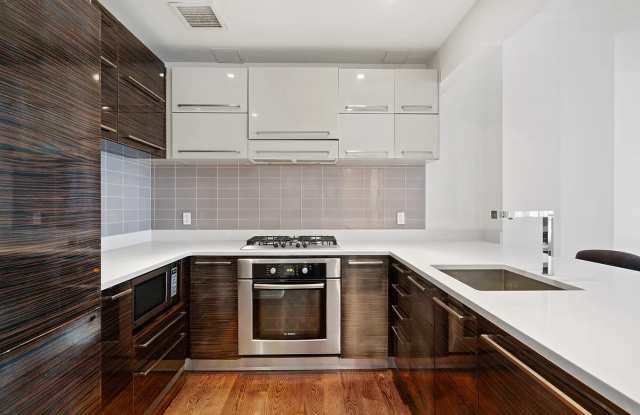 2626 Jackson Ave Apt 403 - 2626 Jackson Avenue, Queens, NY 11101