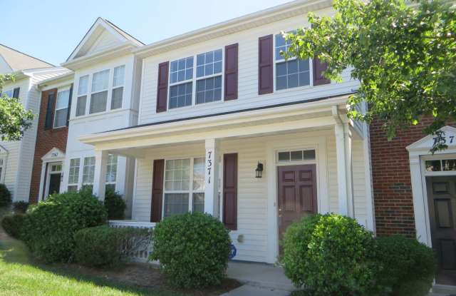 Nice, convenient 2 bedroom 2.5 bath Townhome in the Steel Creek area! - 7371 Laurel Valley Road, Charlotte, NC 28273