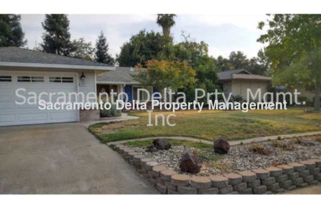 Spacious 3 bedroom, 2 Bath home in Citrus Heights photos photos