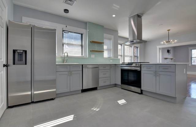 9 Elm Ave - 9 Elm Avenue, Quincy, MA 02170
