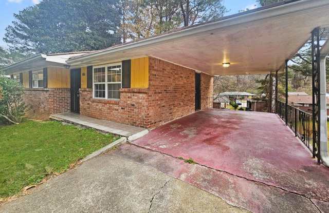 COMING SOON! Large 3-Bedroom, 1.5 Bath Ranch at I-285 & Bolton Rd - Housing Voucher accepted Gallery 4