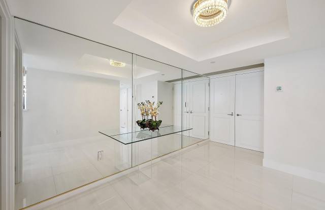 5070 N Ocean Drive Gallery 4
