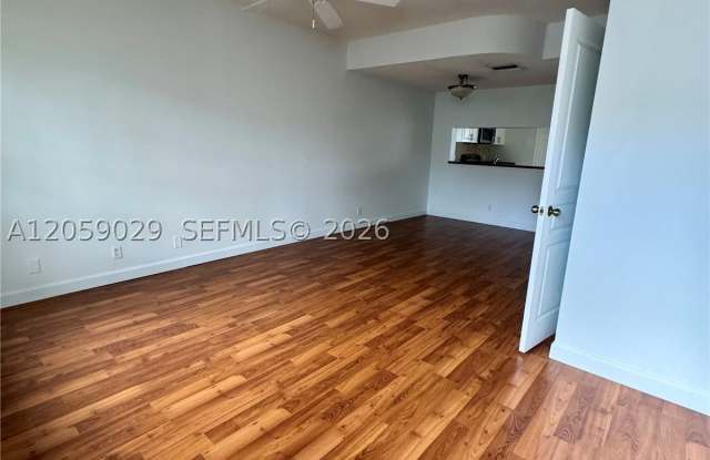 16743 Hemingway Dr Gallery 2