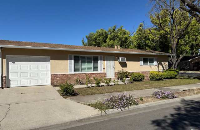 Two-bedroom with one car attached garage! photos photos Two-bedroom with one car attached garage! photos photos
