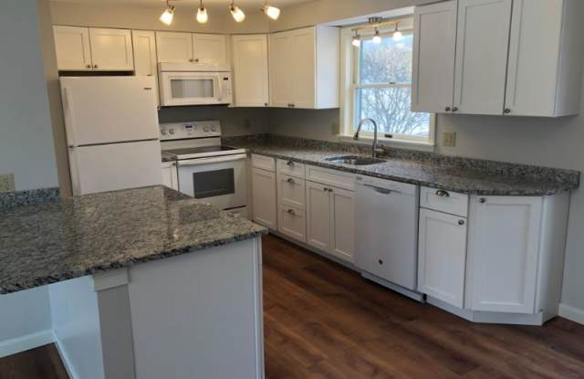 29 Maple Dr Gallery 4