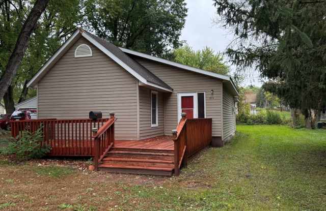 4 Bedroom 1 Bath Home | 1214 9th St. E. Gallery 1