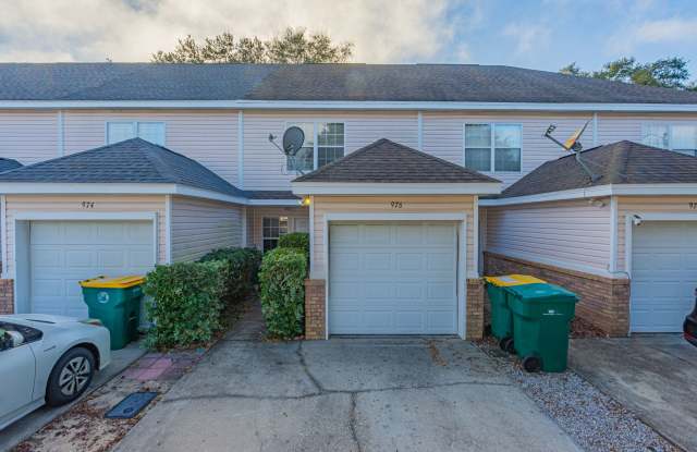 976 Scenic Oak Lane photos photos