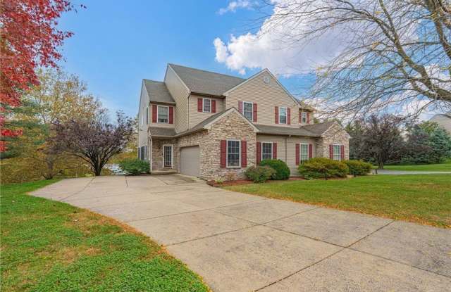 16 Witman Drive Gallery 2