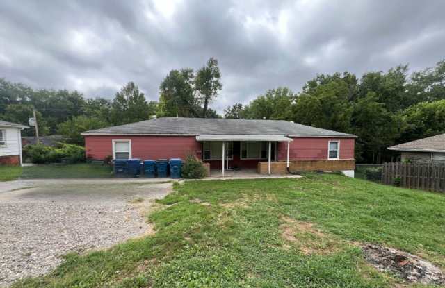Freshly Updated 2-Bedroom Duplex with One-Level Living! photos photos