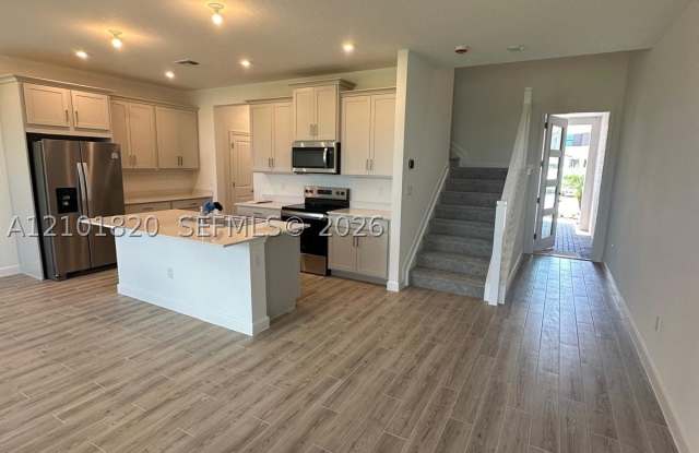 14051 SW Thorens Dr Gallery 4