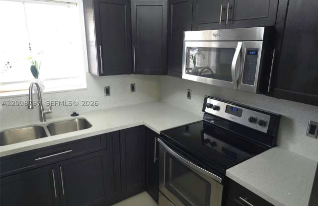 7785 W 30th Ct Gallery 4
