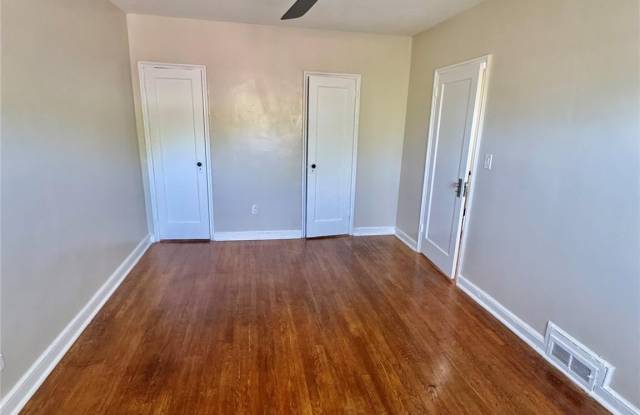 4218 Bruner Avenue Gallery 4