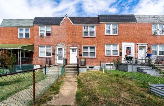 Furnished 3-Bedroom, 2.5 Bathroom Home with Separate Suite Gallery 1