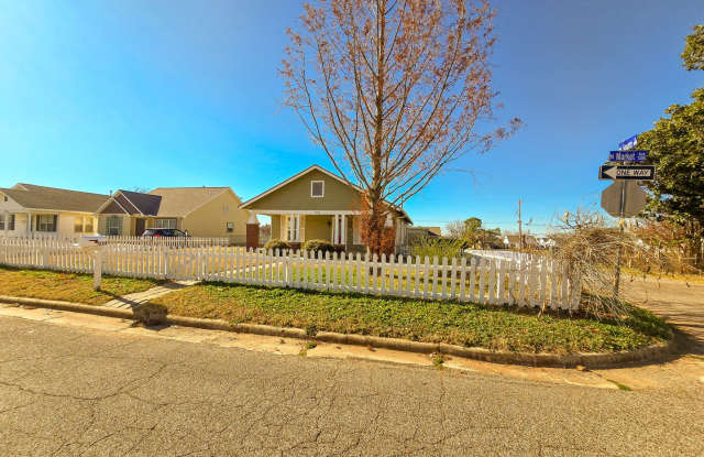 3 bed/1 bath home Gallery 4