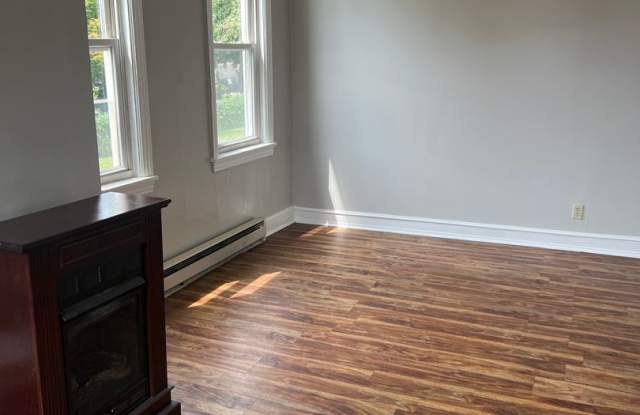 Columbia 3bed 1 bath home Gallery 4