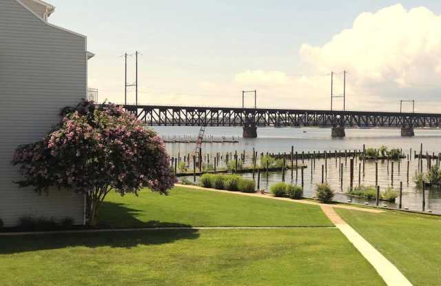 12-B OWENS LANDING Court Gallery 2