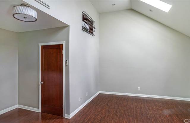 4322 Ponca Avenue Gallery 3