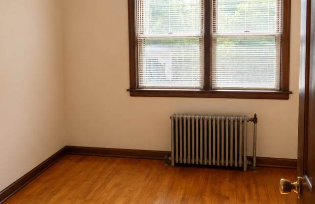 AVAILABLE SEPTEMBER 1ST EKEN PARK 2 BEDROOM | ONE MONTH FREE!! Gallery 3