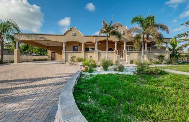 302 N SPRING BOULEVARD Gallery 2
