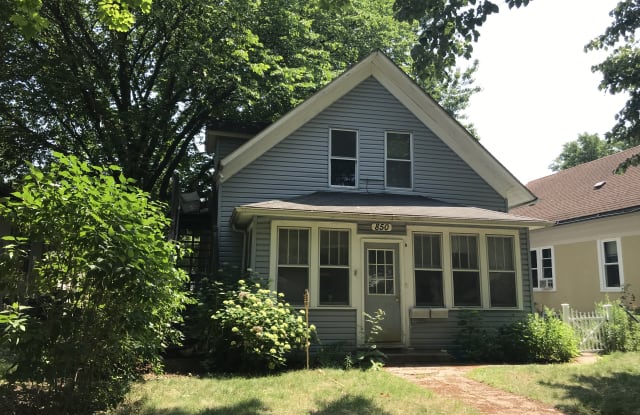 850 22nd Ave SE Uppr - 850 22nd Avenue Southeast, Minneapolis, MN 55414