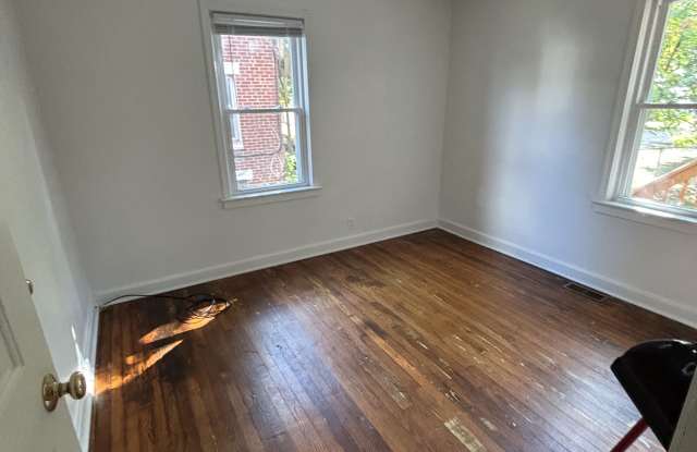 483 N Prospect St Gallery 2