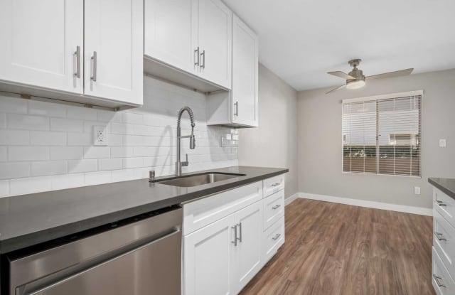 Los Robles Apartments Gallery 3