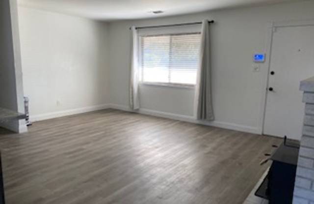 8275 Beehive Court Gallery 3