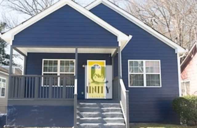 162 Warren Street Northeast Gallery 1