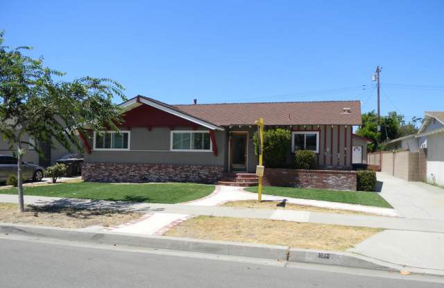 1333 E Orange Grove Ave - Available 06/01/2026 photos photos