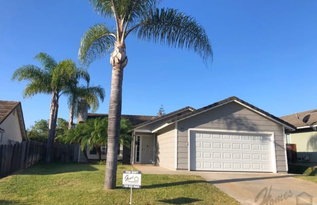 809 Viking Lane - 809 Viking Lane, San Marcos, CA 92069