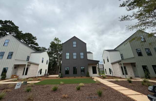 Awesome New Construction 5BR House Close to Campus photos photos