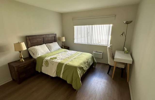 210 La Fayette Park Pl photos photos