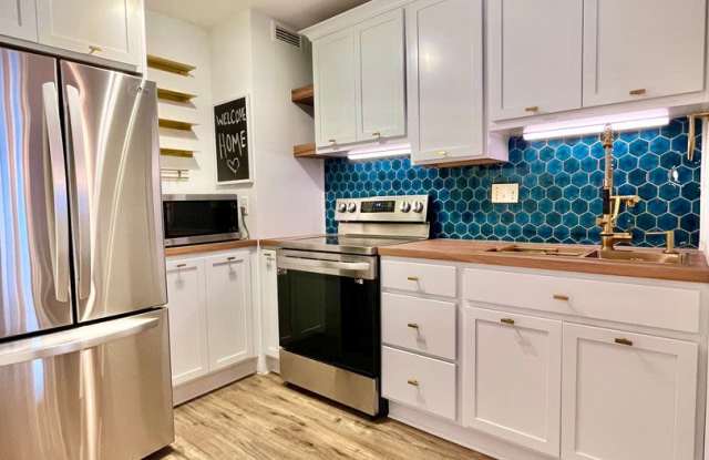 Newly Renovated 2bd/2ba Dwtn Condo! - 19 South 1st Street, Minneapolis, MN 55401