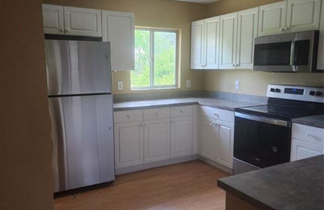 647 Dubarry Avenue S photos photos