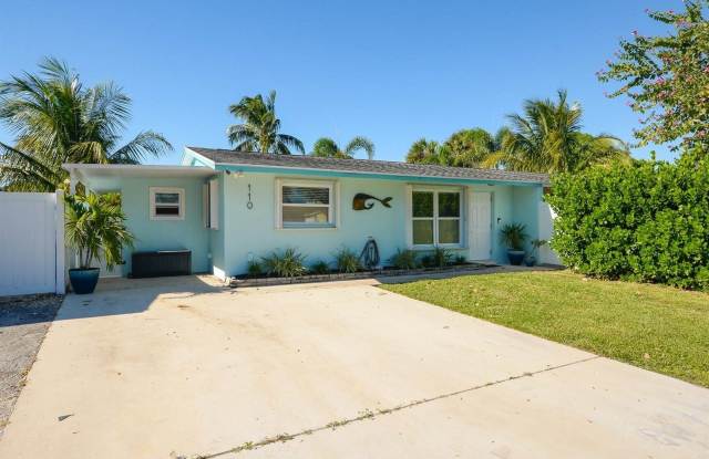 110 SW Hideaway Place Gallery 1