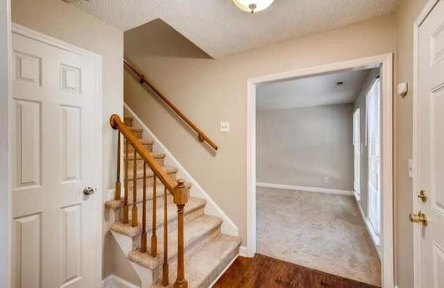 2328 Heathershire Lane Gallery 2